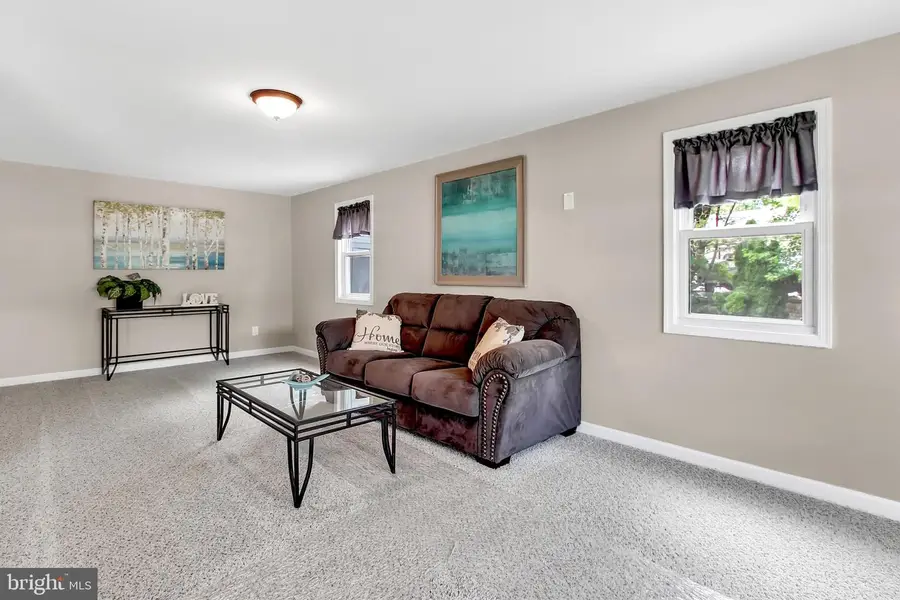202 W Fifth St, Waynesboro, PA 17268 - #3