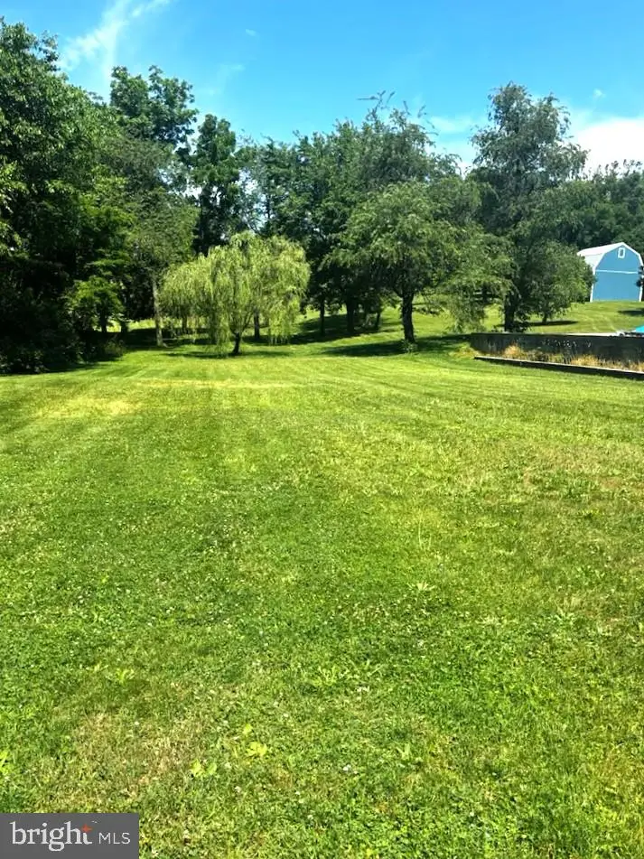 9175 Tomstown Rd, Waynesboro, PA 17268 - #1