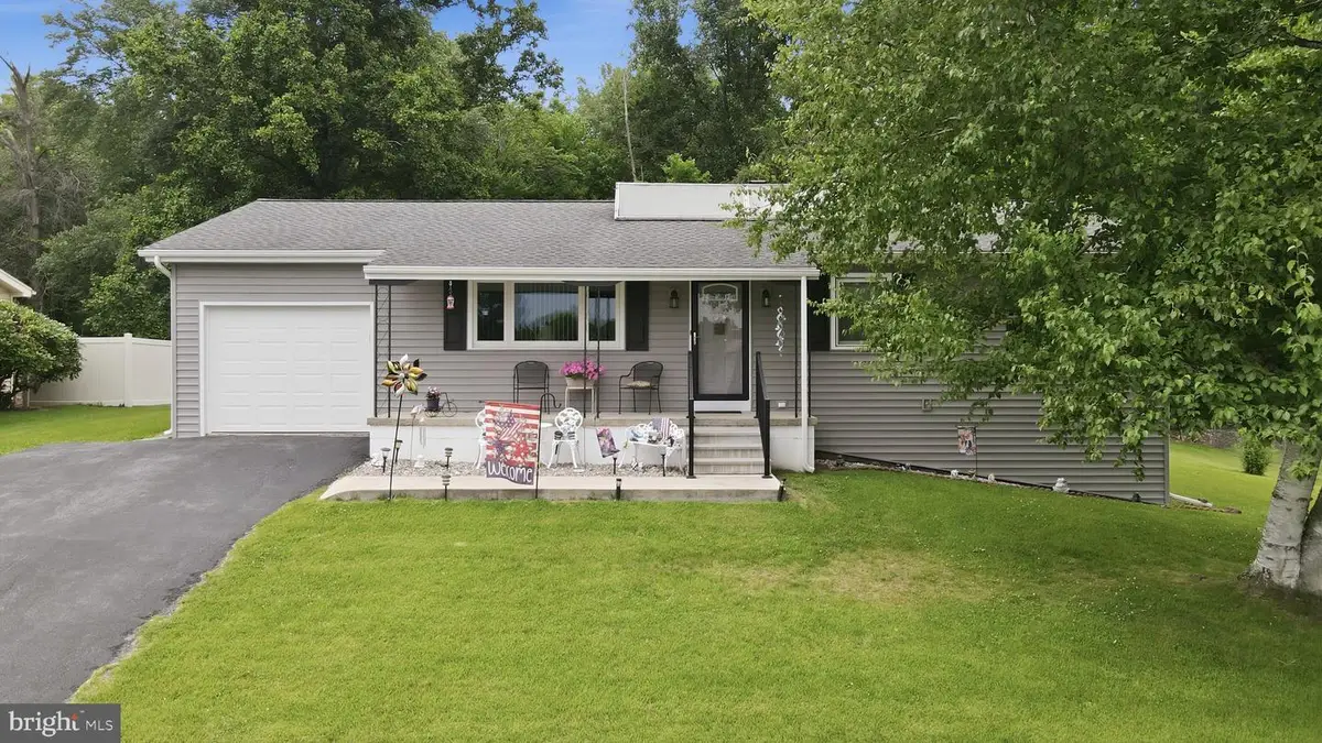 560 Wile Circle, Fayetteville, PA 17222 - #1
