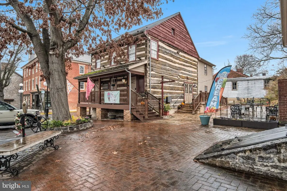 3 S Main Street, Mercersburg, PA 17236 - #1