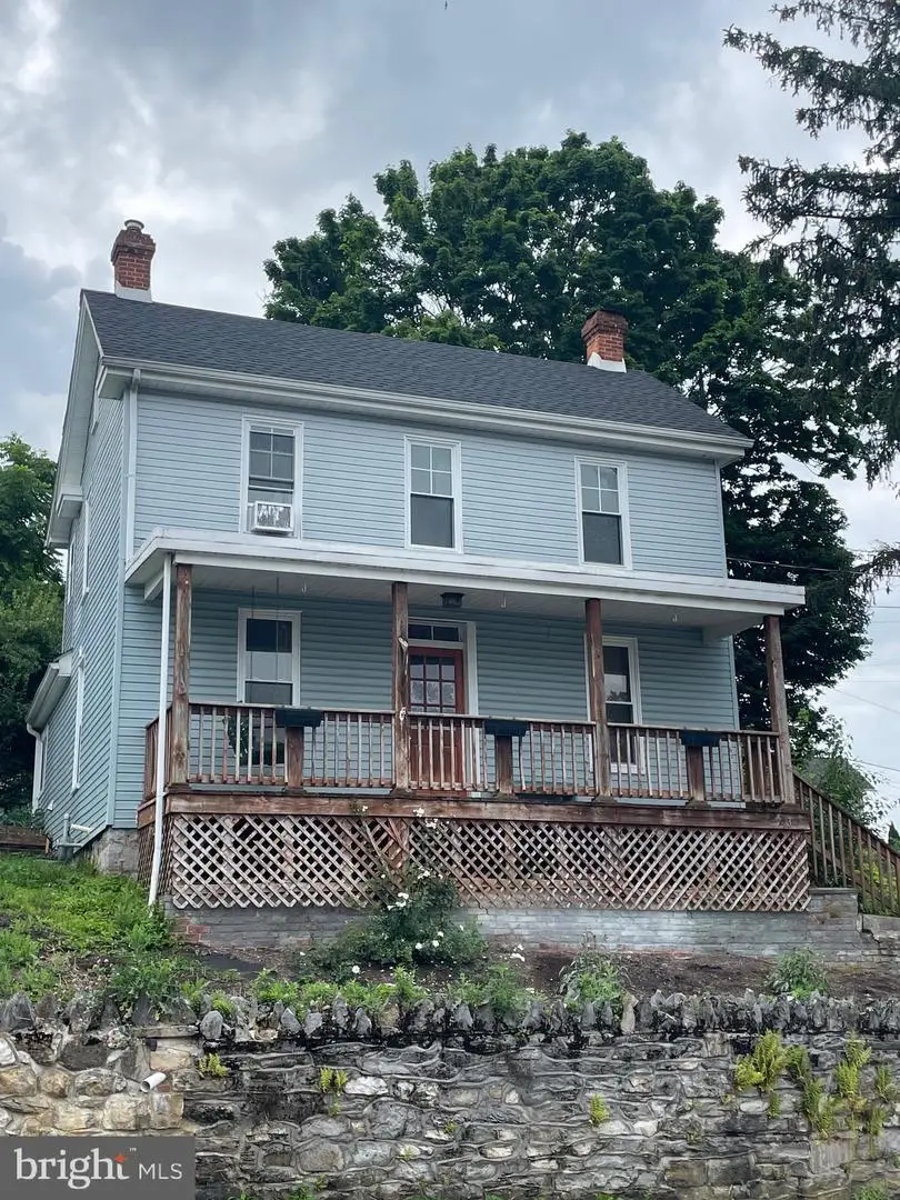 223 Potomac St N, Waynesboro, PA 17268 - #1