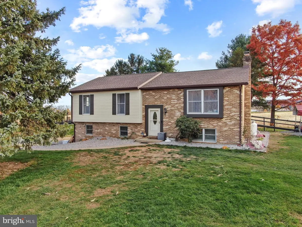 8738 Olde Scotland Rd, Shippensburg, PA 17257 - #1