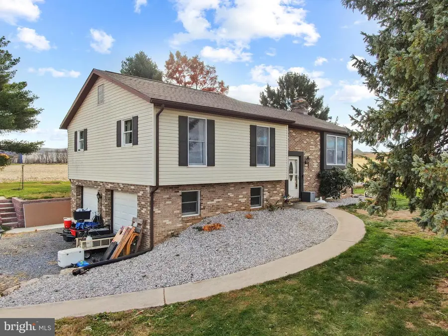 8738 Olde Scotland Rd, Shippensburg, PA 17257 - #2
