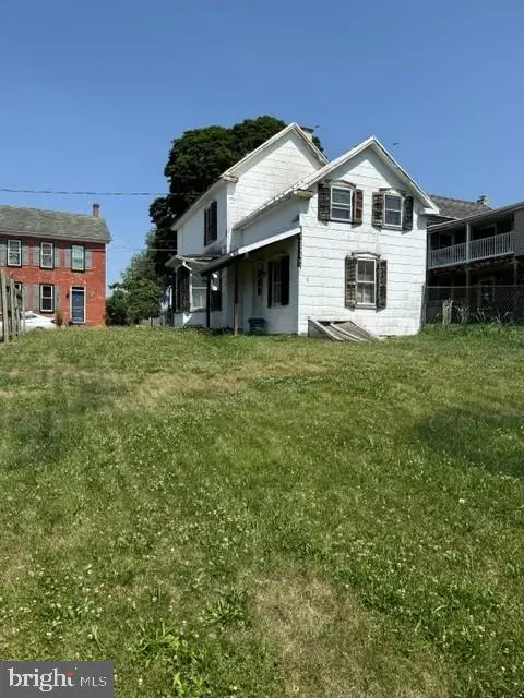 27 Cottage Street, Waynesboro, PA 17268 - #3