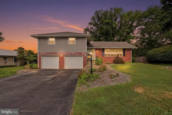 932 Sunset Avenue, WAYNESBORO, PA 17268