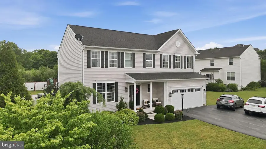 144 Field View Dr, Greencastle, PA 17225 - #2