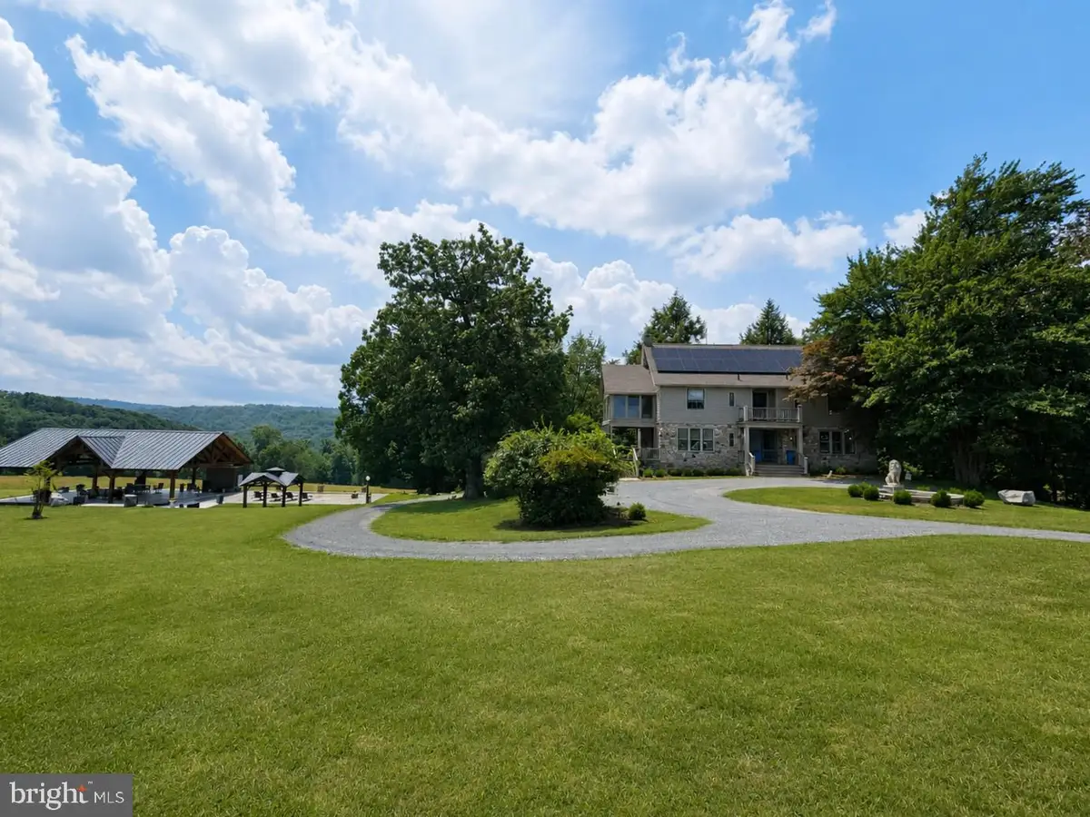 13245 Buena Vista Rd, Waynesboro, PA 17268 - #1