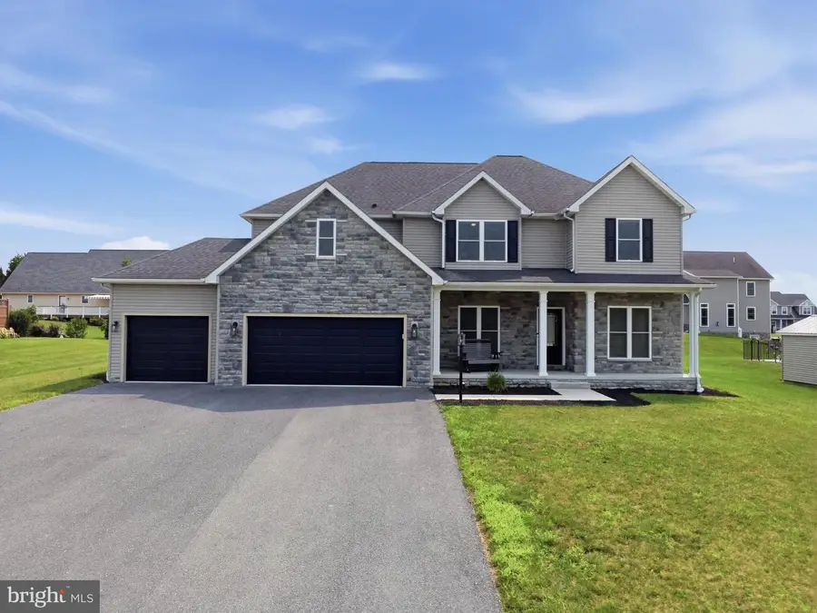711 Starr Ave, Chambersburg, PA 17202 - #2