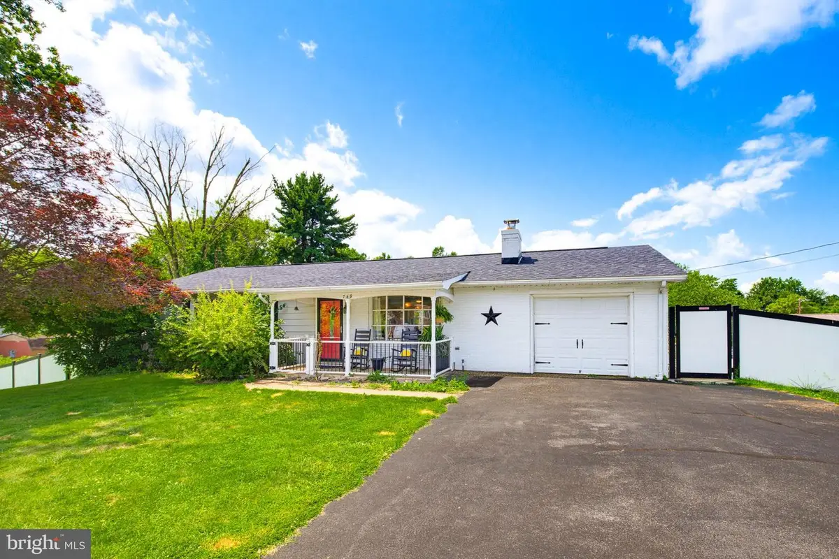 749 Frey Rd, Chambersburg, PA 17202 - #1