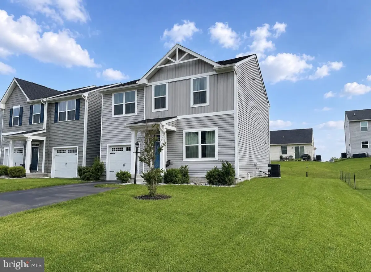 768 Raeann Dr, Greencastle, PA 17225 - #1
