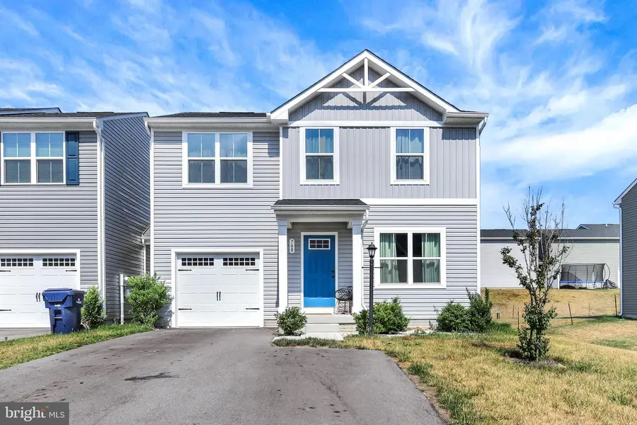 768 Raeann Dr, Greencastle, PA 17225 - #2