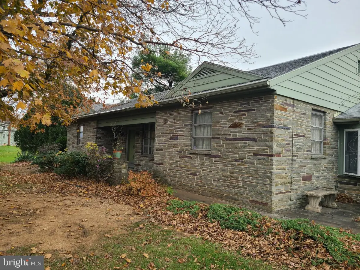 1042 Mercersburg Road, Saint Thomas, PA 17252 - #1