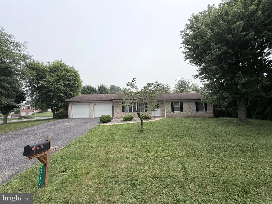 2714 Fillmore Dr, Chambersburg, PA 17201 - #2