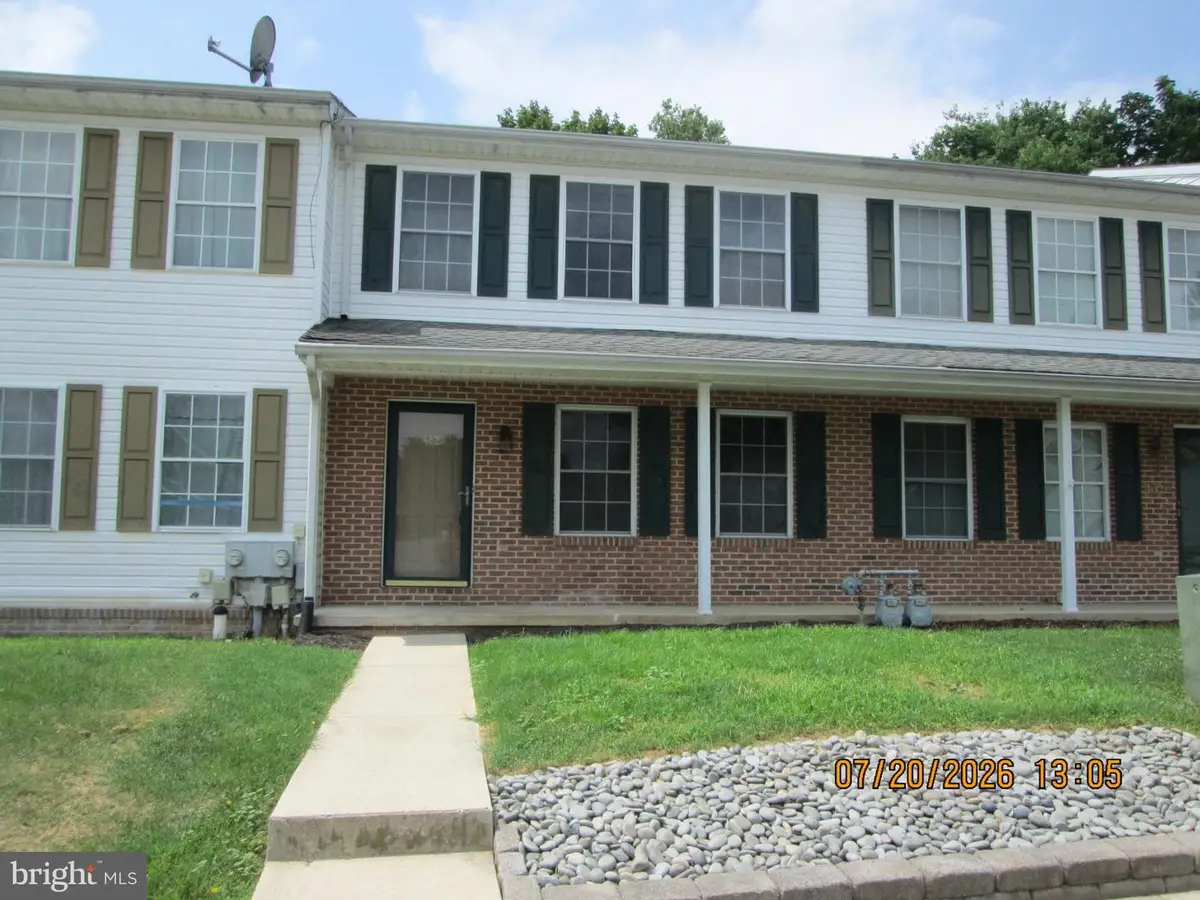 462 Scott Ave, Waynesboro, PA 17268 - #1