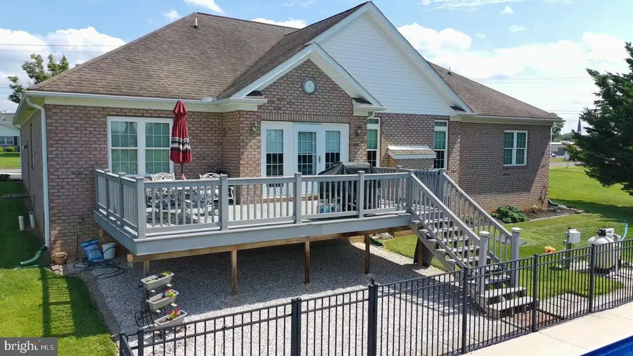 26 Williamson Avenue, Greencastle, PA 17225 - #3