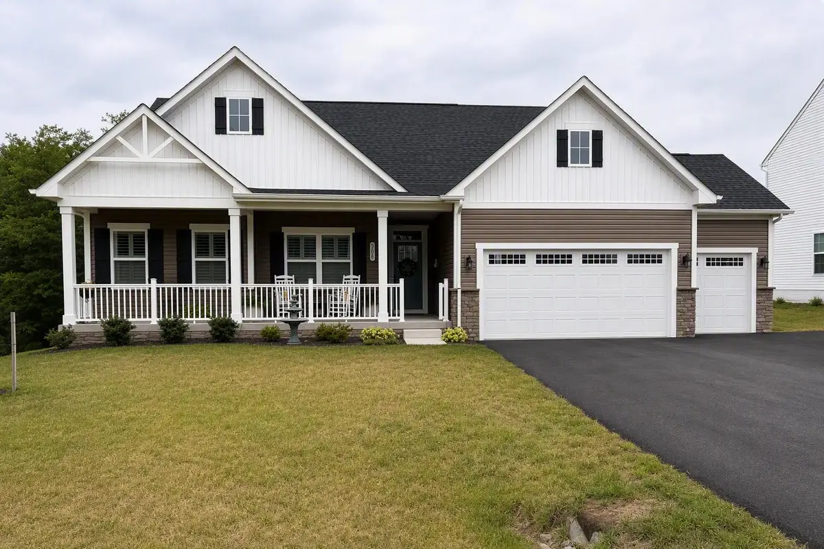 1601 Shannon Dr S, Greencastle, PA 17225 - #1