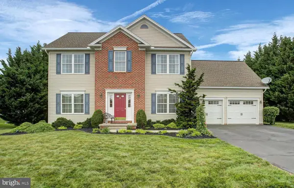 155 Eleahs Xing, GREENCASTLE, PA 17225