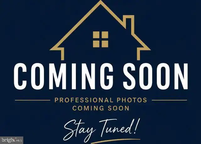 241 W North St, Waynesboro, PA 17268 - #1