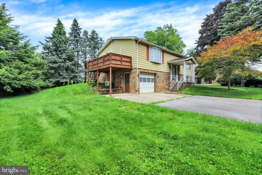 399 Garman Dr, Chambersburg, PA 17202 - #3