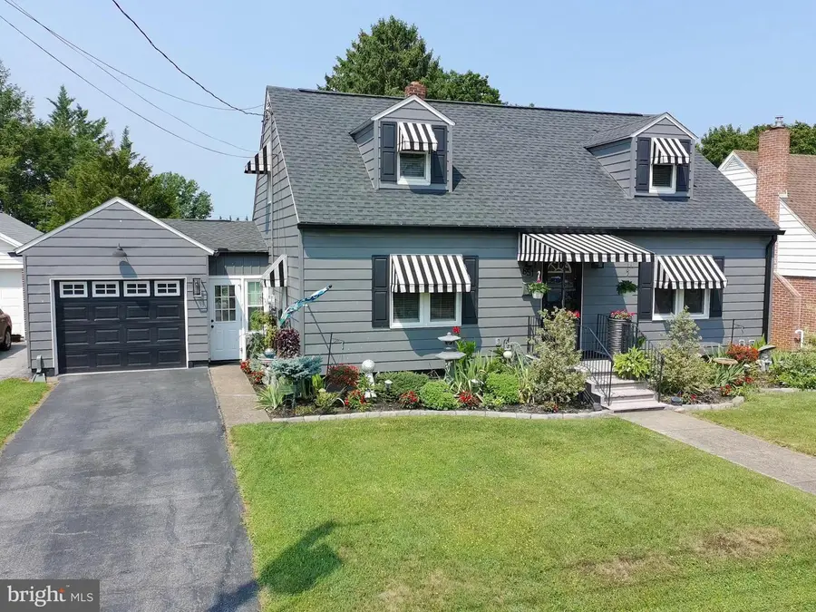 851 Middle St, Chambersburg, PA 17201 - #2