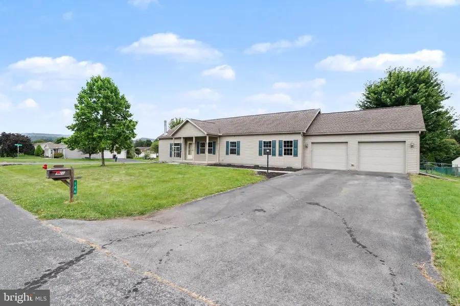 146 Camelot Drive, Chambersburg, PA 17202 - #2