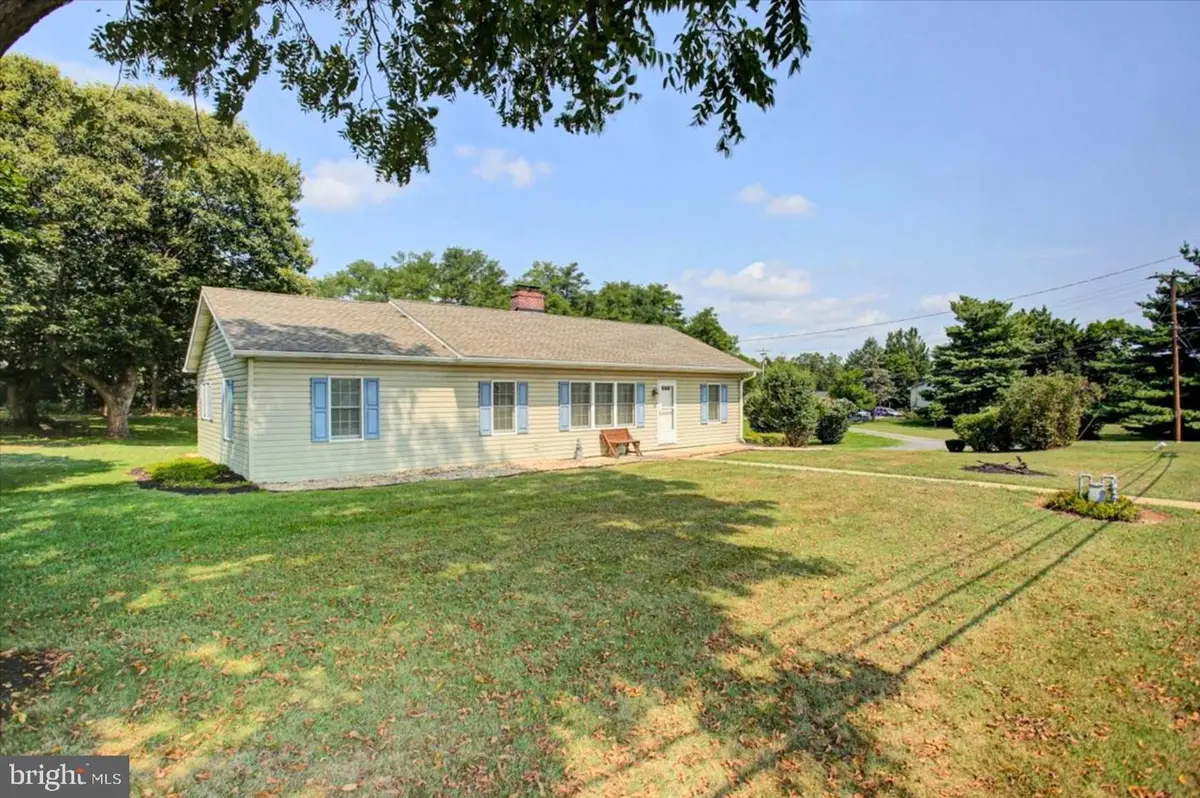 5881 Fort Loudon Road, Mercersburg, PA 17236 - #1