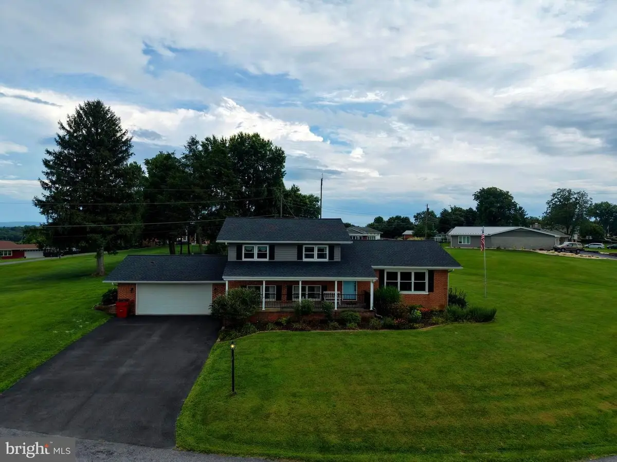 25 Kensington Drive, Chambersburg, PA 17201 - #1