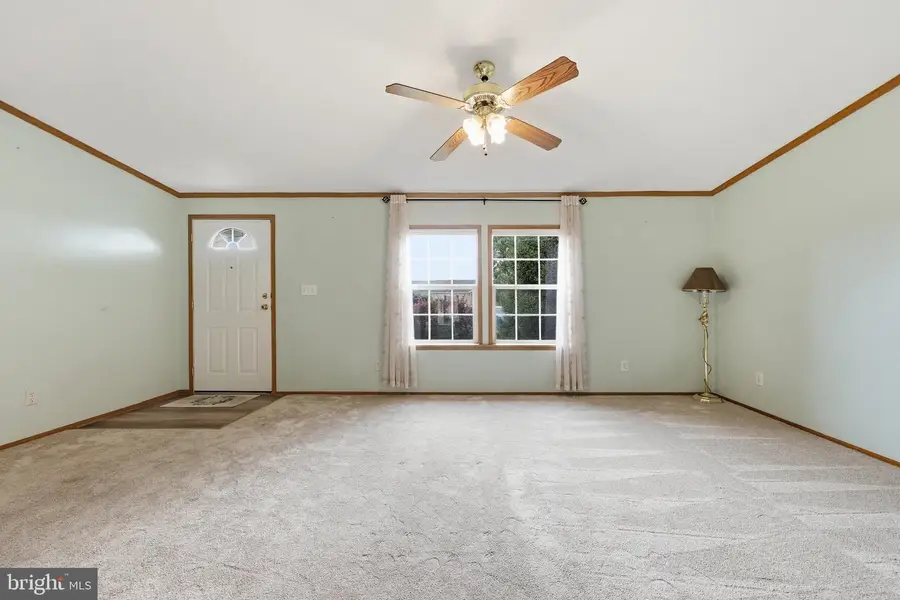 155 Camelot Dr, Chambersburg, PA 17202 - #3