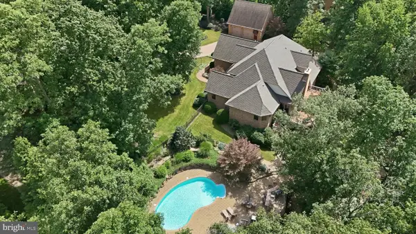 2660 Castlegreen Dr, GREENCASTLE, PA 17225