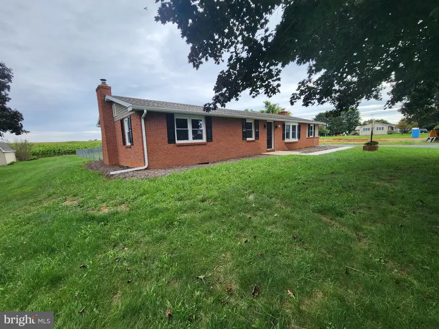 4942 Lemar, Peters, PA 17231 - #2