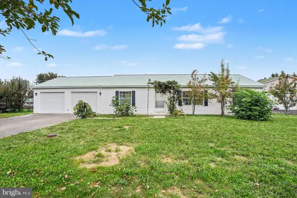131 Camelot Drive, CHAMBERSBURG, PA 17202