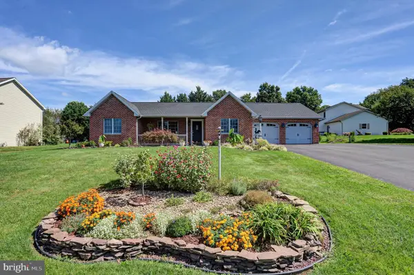 313 Bradley Ln, SHIPPENSBURG, PA 17257