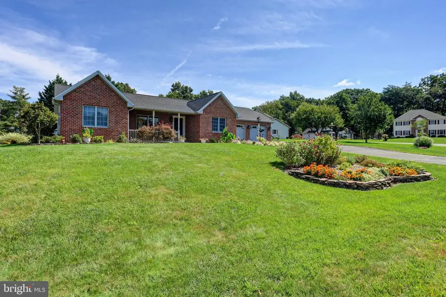 313 Bradley Ln, Shippensburg, PA 17257 - #3