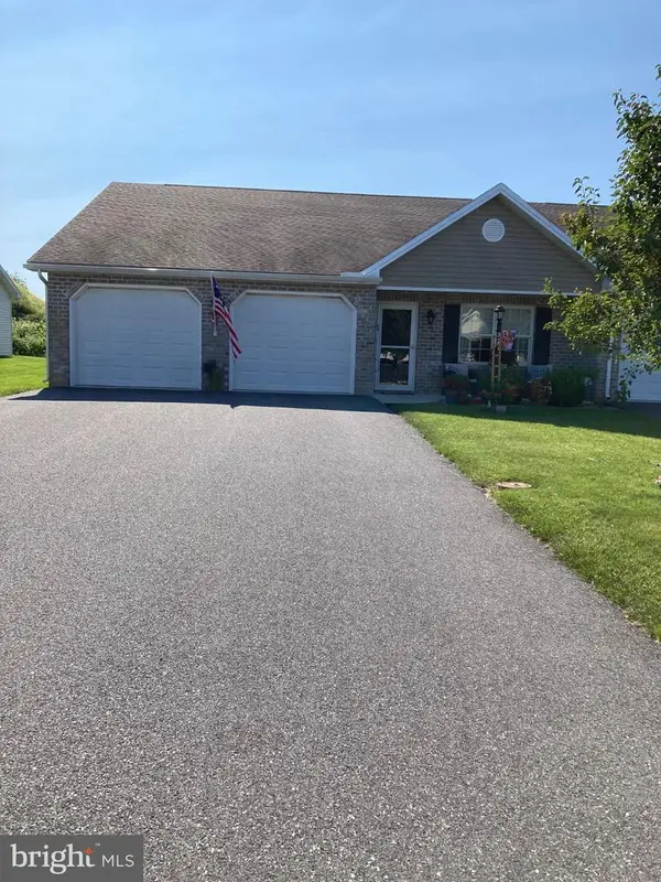 327 Franklin Way, SHIPPENSBURG, PA 17257