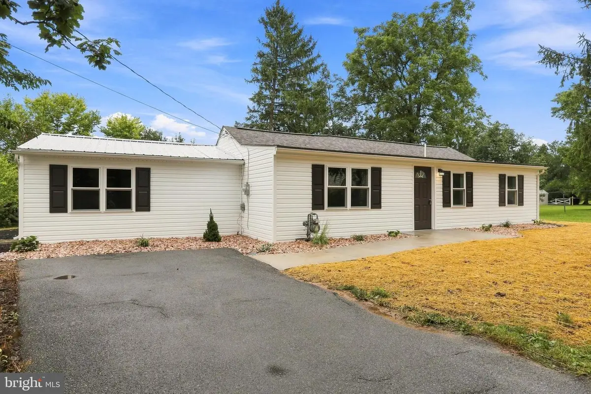 112 Faust St, Mercersburg, PA 17236 - #1