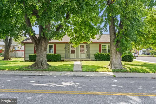 163-165 Fairview Ave, WAYNESBORO, PA 17268