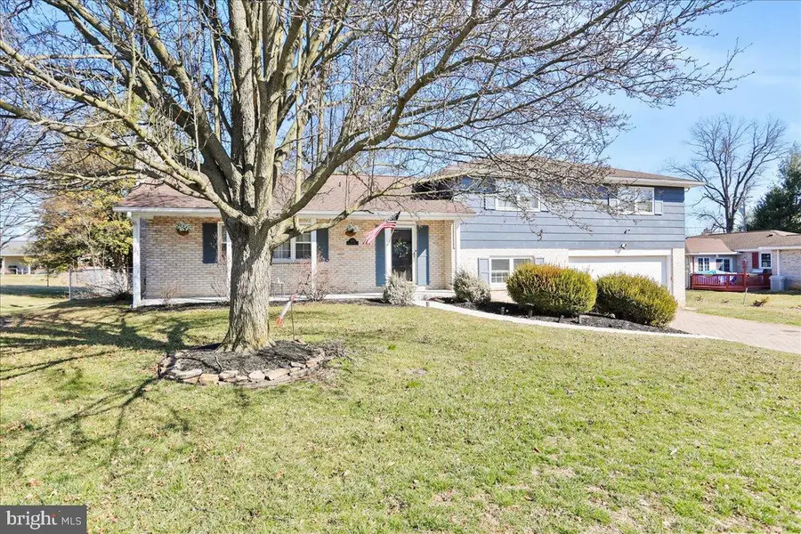 173 Colonial Dr, Chambersburg, PA 17202 - #2