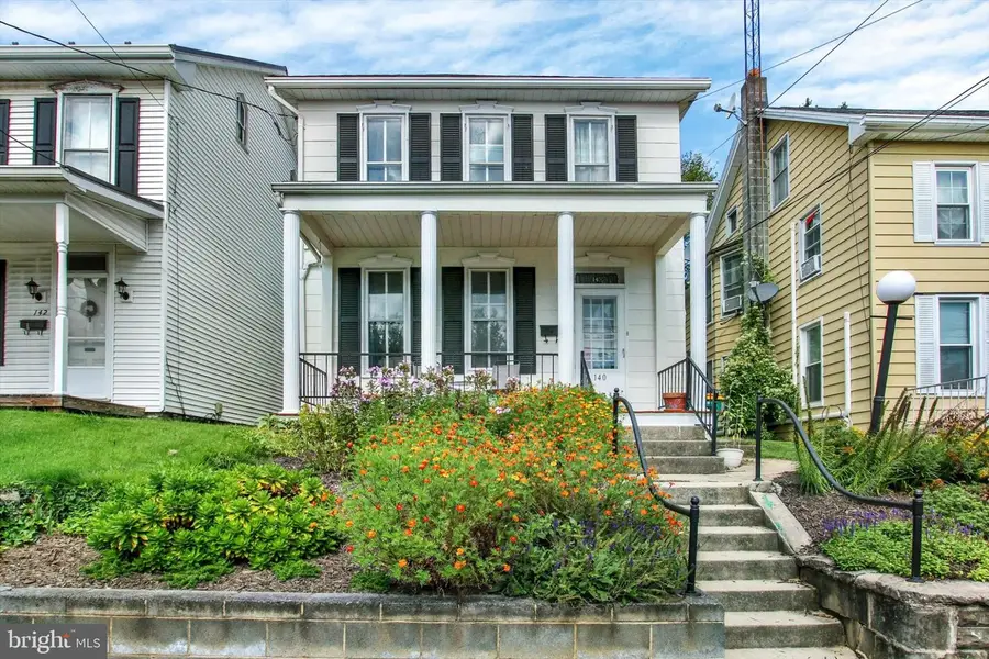 140 S Broad St, Waynesboro, PA 17268 - #2