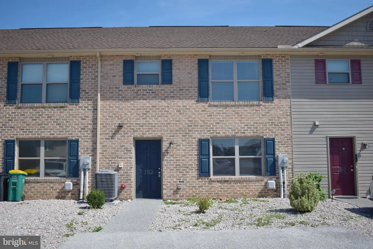 182 Delano Dr, Chambersburg, PA 17201 - #1