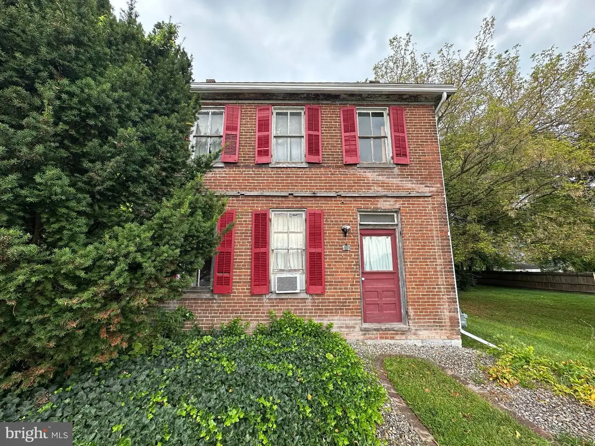 408 N Allison St, Greencastle, PA 17225 - #1