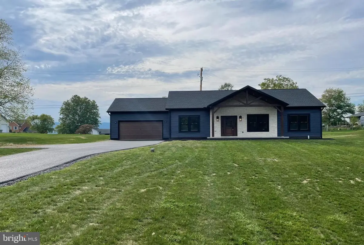 6771 Tippetts Dr, Mercersburg, PA 17236 - #1