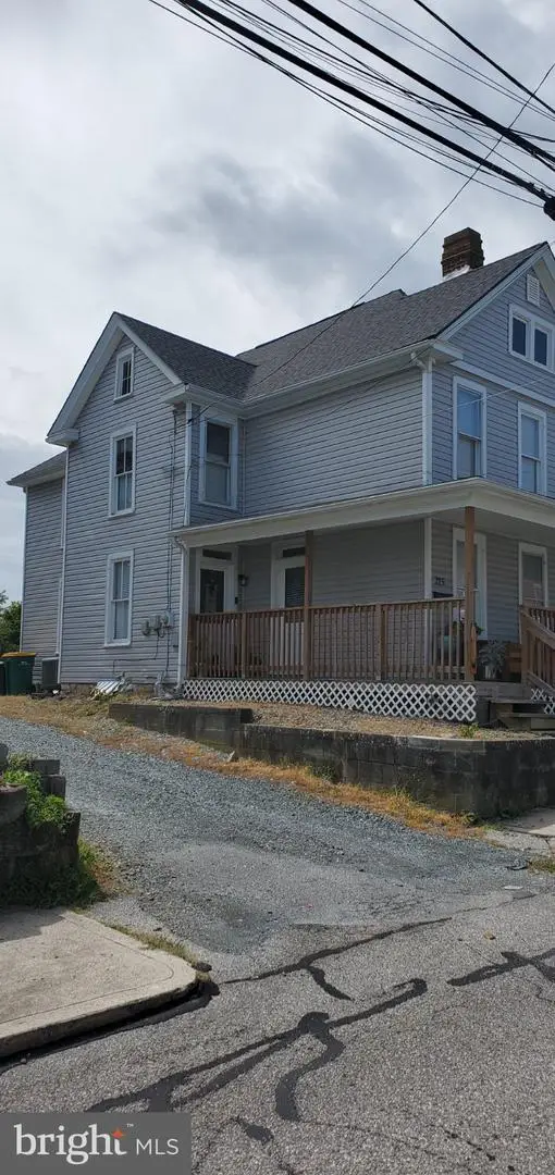 215-217 Cleveland Ave, Waynesboro, PA 17268 - #2