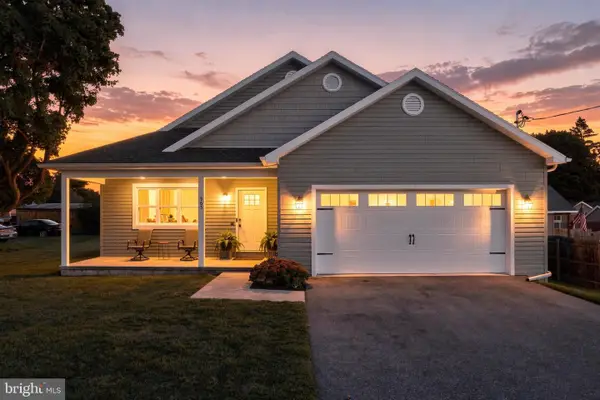 565 Stouffer Ave, CHAMBERSBURG, PA 17201