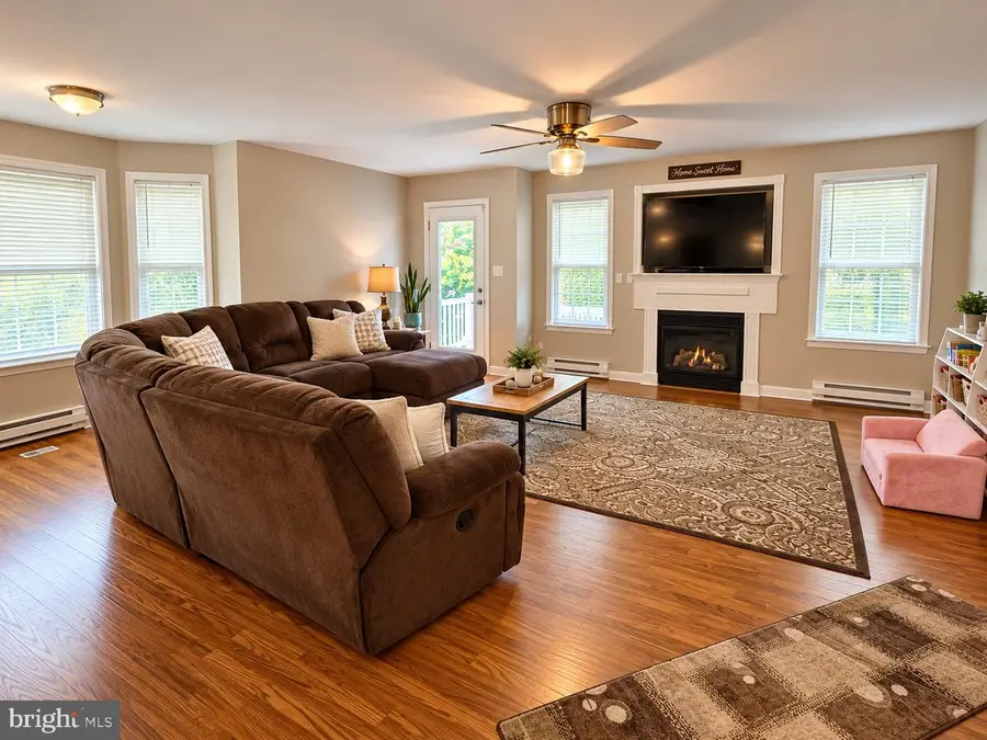 12375 Mentzer Gap Rd, Waynesboro, PA 17268 - #3