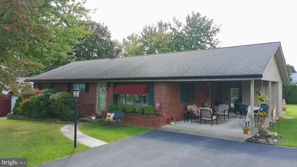 213 Joyce Dr, Fayetteville, PA 17222 - #1