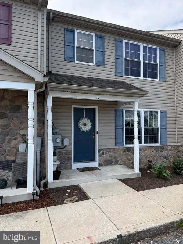 10 E Ninth, WAYNESBORO, PA 17268