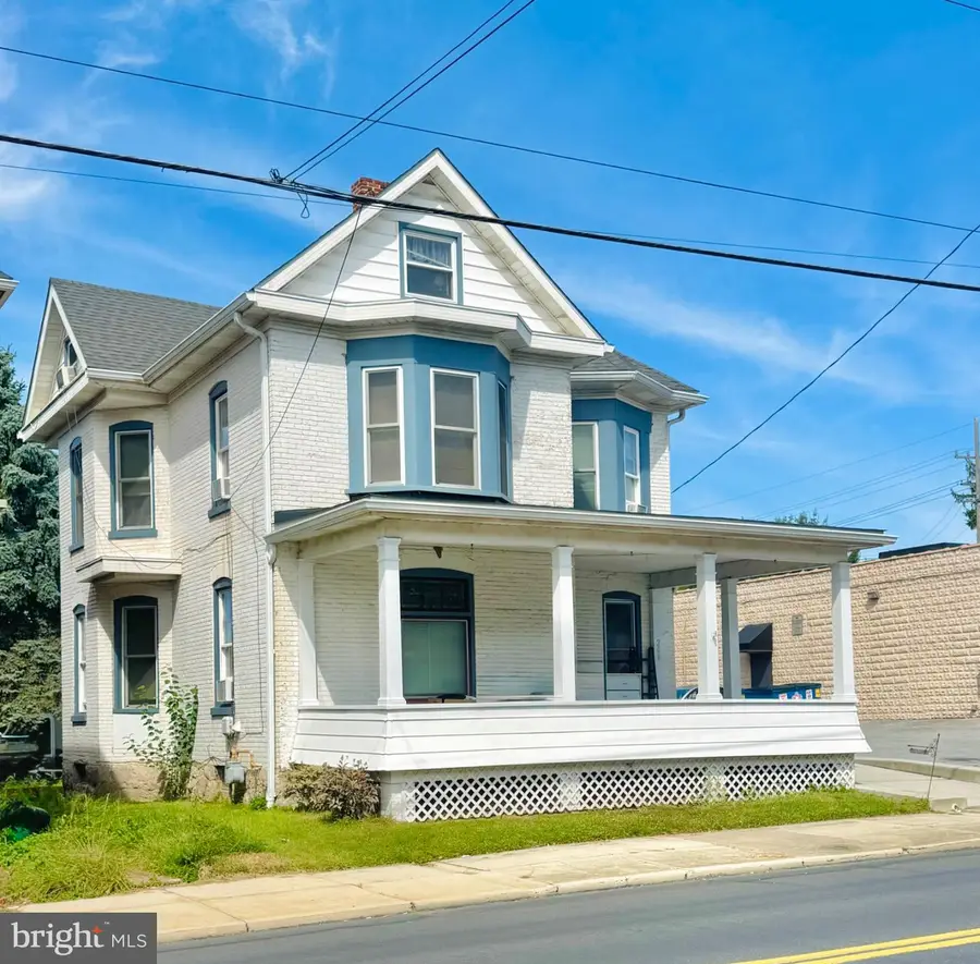 208 S Potomac St, Waynesboro, PA 17268 - #2