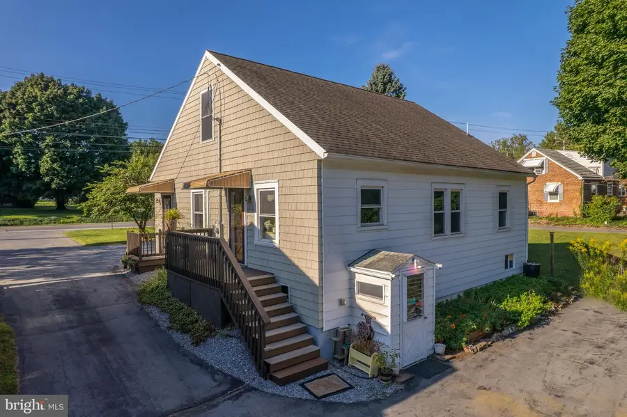 469 Roxbury Rd, Shippensburg, PA 17257 - #2