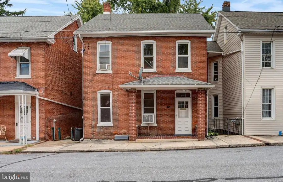 122 Harrison Ave, Waynesboro, PA 17268 - #2