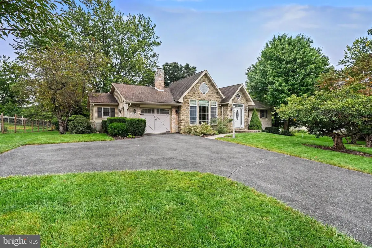 9892 Mccreary Rd, Shippensburg, PA 17257 - #1